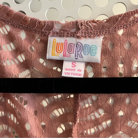 LuLaRoe Lace Cardigan/Coverup Size 4 but can fit larger sizes in Rose GUC - Picture 2 of 6